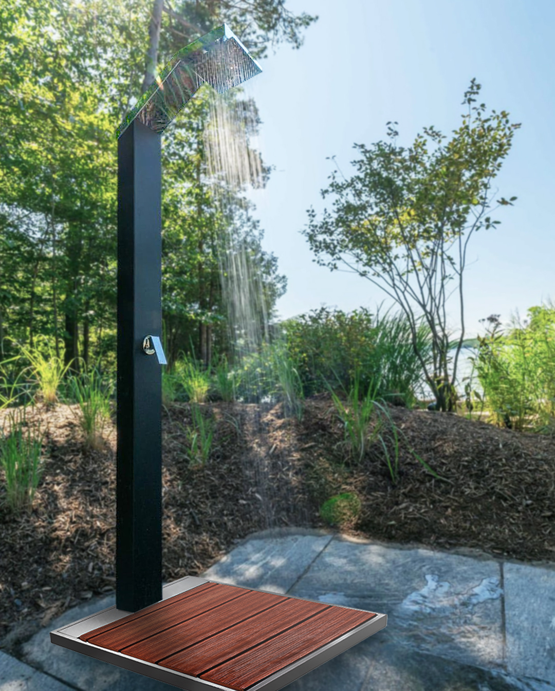 Solardusche Solaris Pedestal von AMA Luxury Shower mit Bodenplatte